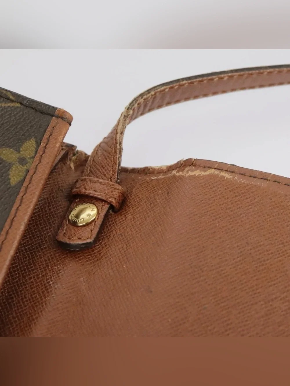 👜 LOUIS VUITTON Bordeaux 24 Monogram Authentic Shoulder Crossbody Bag Luxury